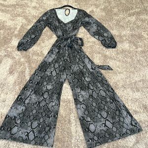 ASOS Curve wide leg snake print jumpsuit. Sz.14